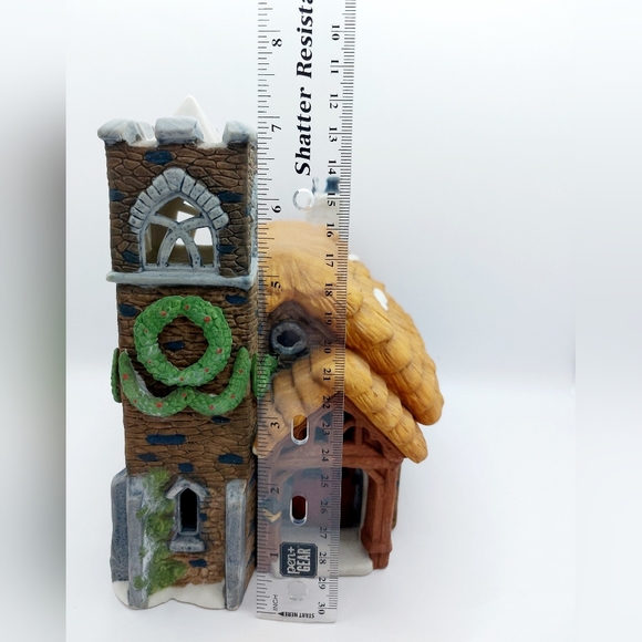 Department 56 "Ivy Glen Church" Heritage Village Collection‎ #5927-7 Dickens - Picture 7 of 9